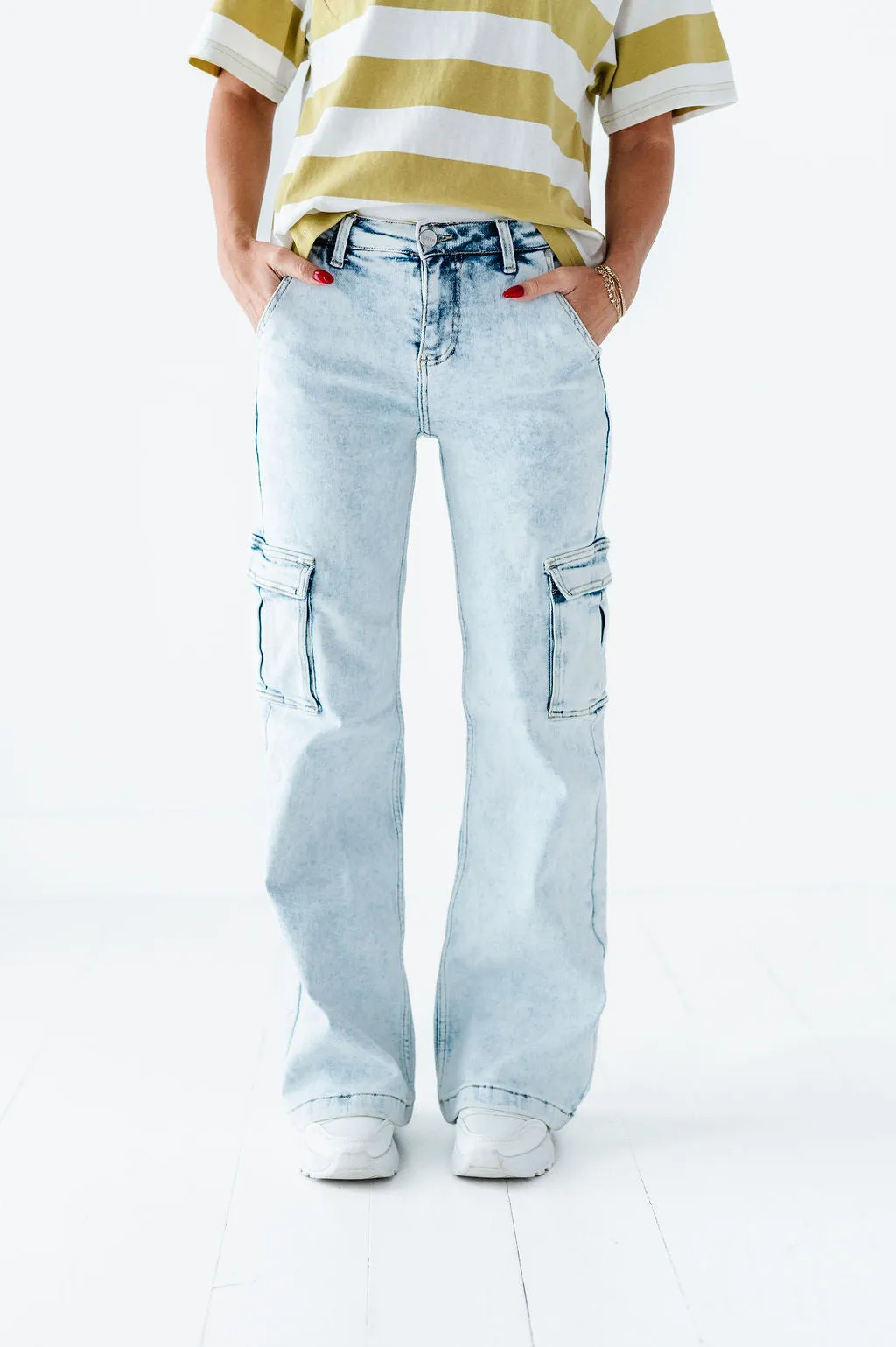 Brooks Cargo Pants in Light Wash